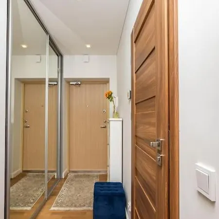 Apartment Stylish With Terrace By Urban Rent