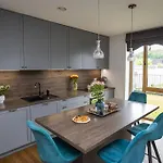 Διαμέρισμα Stylish With Terrace By Urban Rent