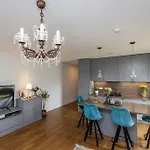 Stylish With Terrace By Urban Rent Διαμέρισμα Βίλνιους
