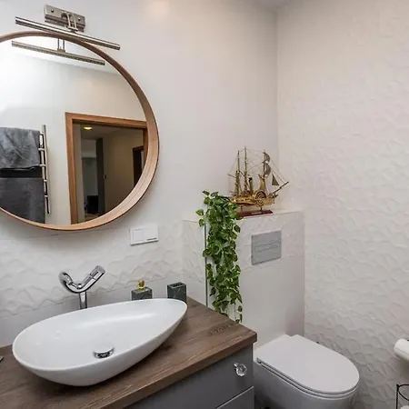 Stylish With Terrace By Urban Rent * Vilnius