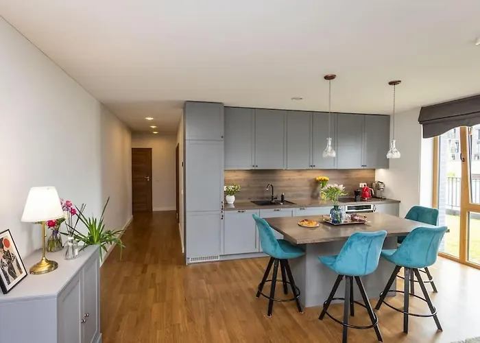 Stylish With Terrace By Urban Rent *