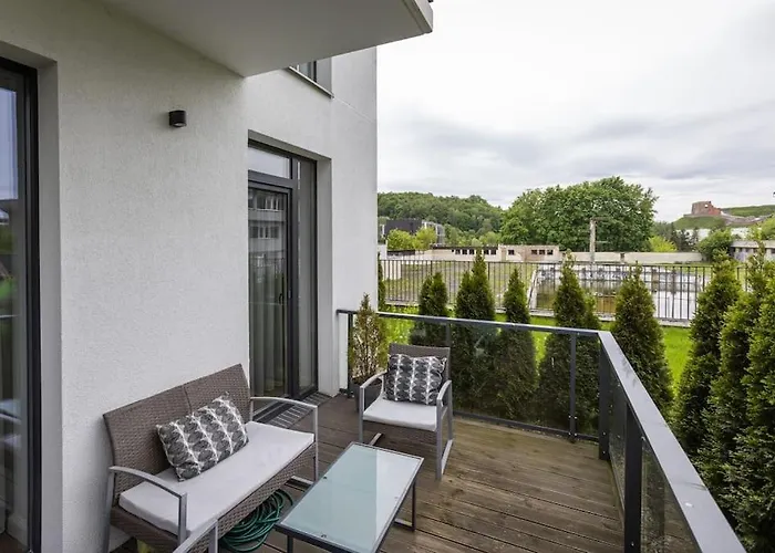Stylish With Terrace By Urban Rent * 维尔纽斯